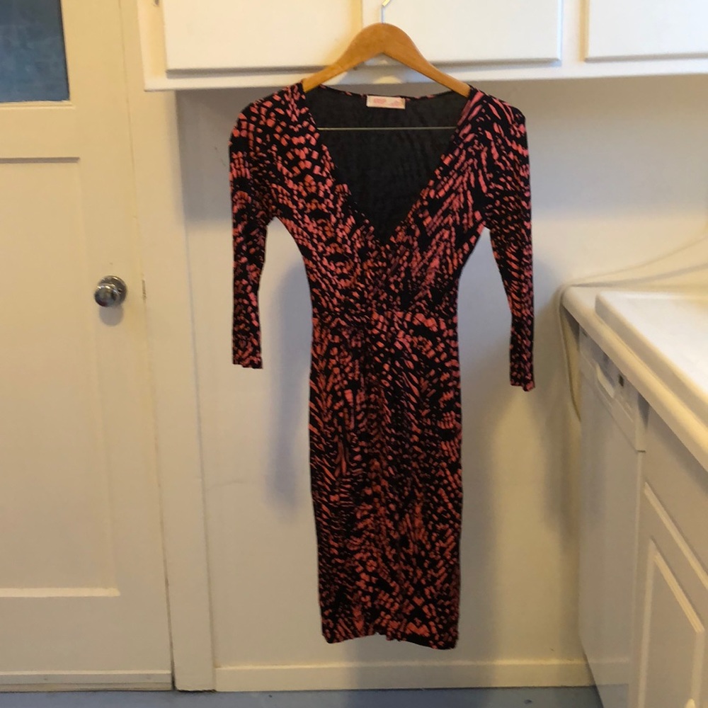REDUCED!!!!KRISP dress with coral abstract pattern